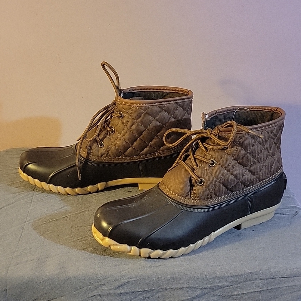 ST John's Bay - Women's Brown Boots, Size 8 - Picture 4 of 5